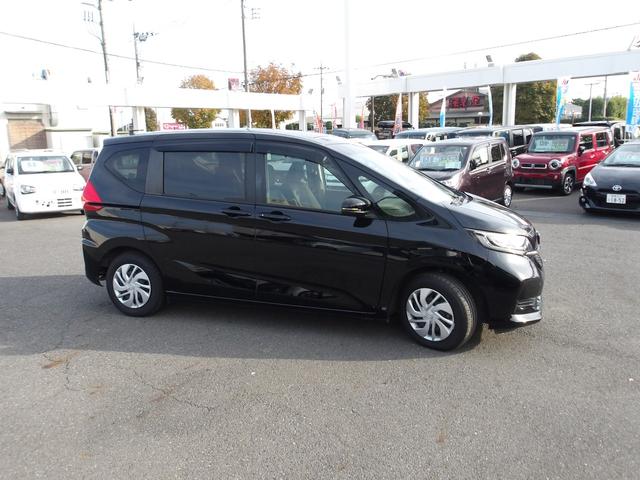 フリード Ｇ　９インチナビ　バックカメラ　ＥＴＣ　両側パワースライドドア（40枚目）