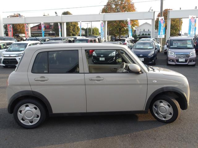 アルトラパン Ｇ　２ＷＤ　ワンオーナー　ＢｌｕｅｔｏｏｔｈオーディオＣＤプレーヤー　キーフリー（5枚目）