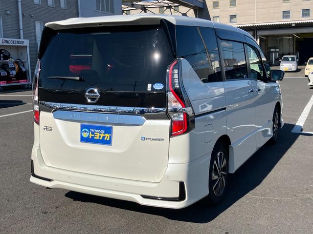 セレナ ｅ－パワー　ハイウェイスターＶ　純正１０インチＳＤナビ　フルセグＴＶ　プロパイロット　アラウンドビュー　インテリジェントルームミラー　両側パワースライドドア　ＬＥＤヘッドライト　ワンオーナー　Ｂｌｕ－ｒａｙ再生ＯＫ（15枚目）