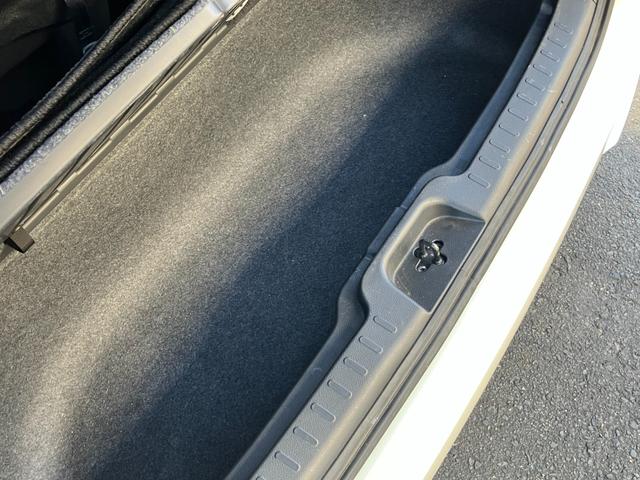 セレナ ｅ－パワー　ハイウェイスターＶ　純正１０インチＳＤナビ　フルセグＴＶ　プロパイロット　アラウンドビュー　インテリジェントルームミラー　両側パワースライドドア　ＬＥＤヘッドライト　ワンオーナー　Ｂｌｕ－ｒａｙ再生ＯＫ（18枚目）