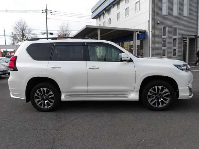 ランドクルーザープラド ＴＸ　Ｌパッケージ　モデリスタエアロ　サンルーフ　純正ナビ　フルセグ　全方位カメラ　ＥＴＣ２．０車載器　ＬＥＤヘッドライト　純正１９インチアルミ　運転席助手席パワーシート　運転席助手席シートベンチレーション（7枚目）