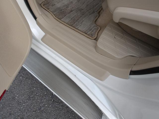 ランドクルーザープラド ＴＸ　Ｌパッケージ　モデリスタエアロ　サンルーフ　純正ナビ　フルセグ　全方位カメラ　ＥＴＣ２．０車載器　ＬＥＤヘッドライト　純正１９インチアルミ　運転席助手席パワーシート　運転席助手席シートベンチレーション（45枚目）