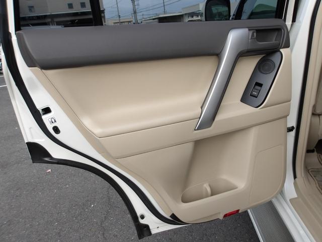 ランドクルーザープラド ＴＸ　Ｌパッケージ　モデリスタエアロ　サンルーフ　純正ナビ　フルセグ　全方位カメラ　ＥＴＣ２．０車載器　ＬＥＤヘッドライト　純正１９インチアルミ　運転席助手席パワーシート　運転席助手席シートベンチレーション（46枚目）