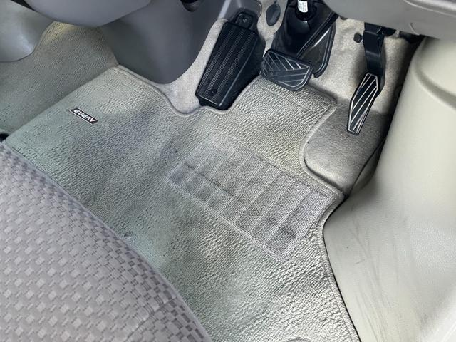 エブリイ ジョイン　ベットキット付き　４ＷＤ　ＥＴＣ車載器　ワンオーナー　フルエアロ　タイヤ４本新品　５ＡＧＳ　車検整備付　キーレスエントリー（25枚目）