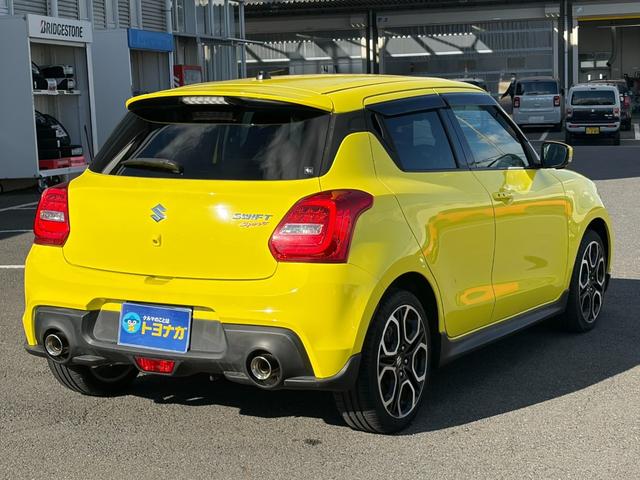 スイフトスポーツ ベースグレード　８インチナビゲーション　アラウンドビューカメラ　ＥＴＣ　ＬＥＤヘッドライト　パドルシフト　スズキセーフティサポート　アダプティブクルーズコントロール　オートライト　ステアリングスイッチ（8枚目）