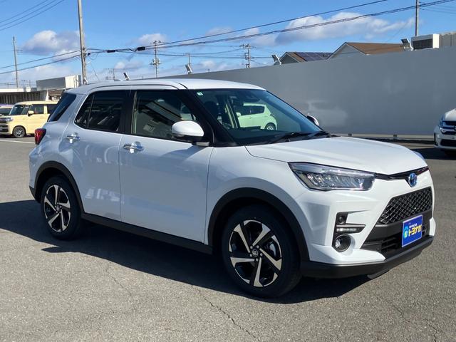 ライズ Ｚ　パノラミックビューパッケージ　ディスプレイオーディオパッケージ　スマートパノラマパーキングパッケージ　ＢＳＭ　ＲＣＴＡ　ＥＴＣ車載器　フロアマット　ＬＥＤヘッドライト　シートヒーター　セーフティセンス（4枚目）