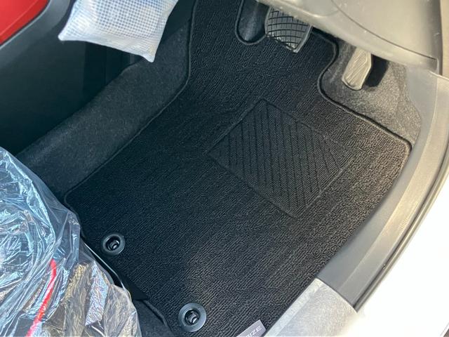 ライズ Ｚ　パノラミックビューパッケージ　ディスプレイオーディオパッケージ　スマートパノラマパーキングパッケージ　ＢＳＭ　ＲＣＴＡ　ＥＴＣ車載器　フロアマット　ＬＥＤヘッドライト　シートヒーター　セーフティセンス（30枚目）