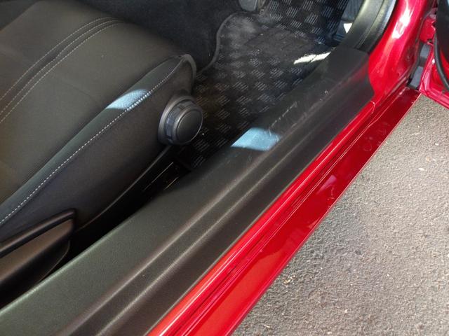 ロードスター Ｓスペシャルパッケージ　純正ＳＤナビ　バックカメラ　ＥＴＣ車載器　ＬＥＤヘッドライト　スマートシティブレーキ　プッシュスタートシステム　マツダスピードフロントアンダースカート　リヤソナー（22枚目）