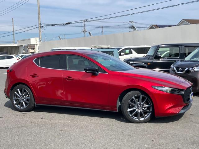 MAZDA3ファストバック XDバーガンディ セレクション 純正8.8インチSDナビフルセグTV 360°ビューモニターBoseサウンドシステム LEDヘッドライトレーダークルーズコントロール 運転席パワーシート ETC ワンオーナー運転席助手席シートヒーター(8枚目)