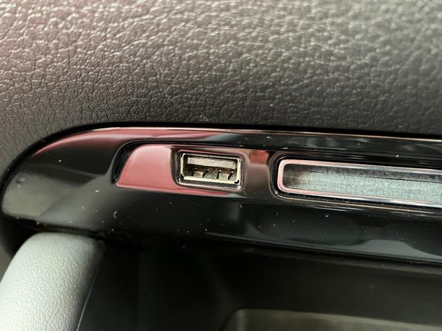 MAZDA3ファストバック XDバーガンディ セレクション 純正8.8インチSDナビフルセグTV 360°ビューモニターBoseサウンドシステム LEDヘッドライトレーダークルーズコントロール 運転席パワーシート ETC ワンオーナー運転席助手席シートヒーター(30枚目)