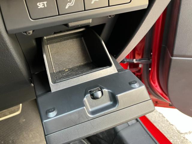 MAZDA3ファストバック XDバーガンディ セレクション 純正8.8インチSDナビフルセグTV 360°ビューモニターBoseサウンドシステム LEDヘッドライトレーダークルーズコントロール 運転席パワーシート ETC ワンオーナー運転席助手席シートヒーター(42枚目)