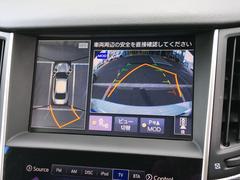 アラウンドビューモニター！　後ろだけでなく全方位の確認が出来ます！　駐車場に入れるときなど真ん中に停める手助けになります！　慣れると便利です！ 4