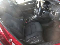運転席の状態も良好です 5