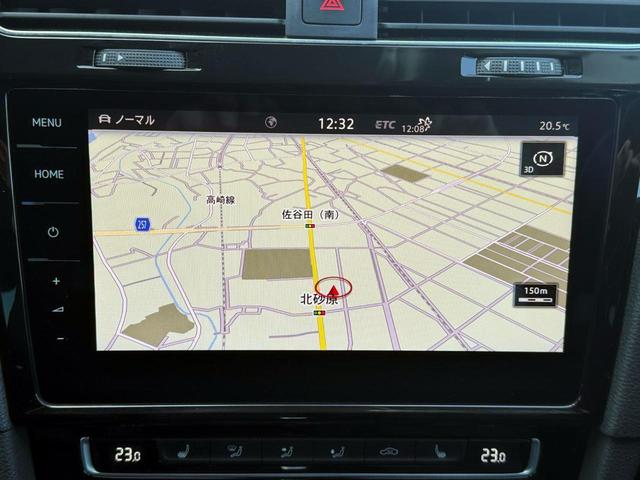 ゴルフ ＴＳＩハイライン　マイスター　パークアシスト　フルセグ　シートＨ　バックモニター　衝突軽減システム　スマートエントリー　ＤＶＤ再生　アルミホイール　革シート　横滑り防止装置　オートライト　ナビＴＶ　ブルートゥース　禁煙車　キーレス（13枚目）