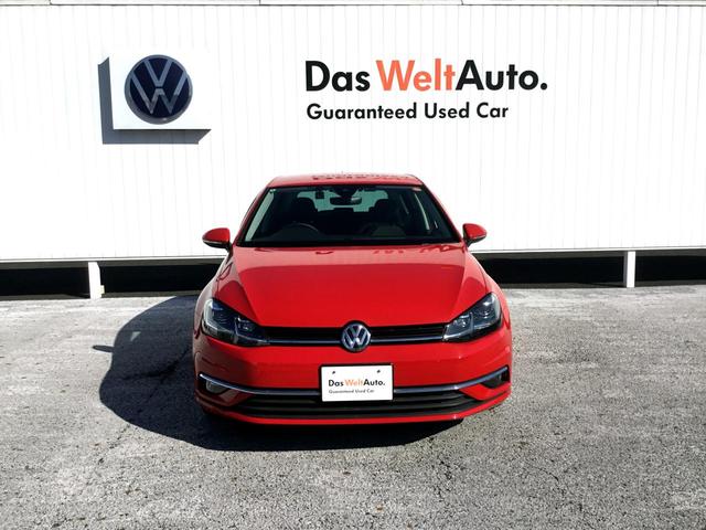 ゴルフ ＴＳＩコンフォートライン　テックエディション　ブルートゥース　フルセグ　ＬＥＤ　ＤＶＤ再生　Ｂカメラ　レーンキープ　ＥＴＣ車載器　アイドリングストップ　スマートキー　電動格納ミラー　ＵＳＢ　オートライト　オートクルーズコントロール　ナビＴＶ（2枚目）