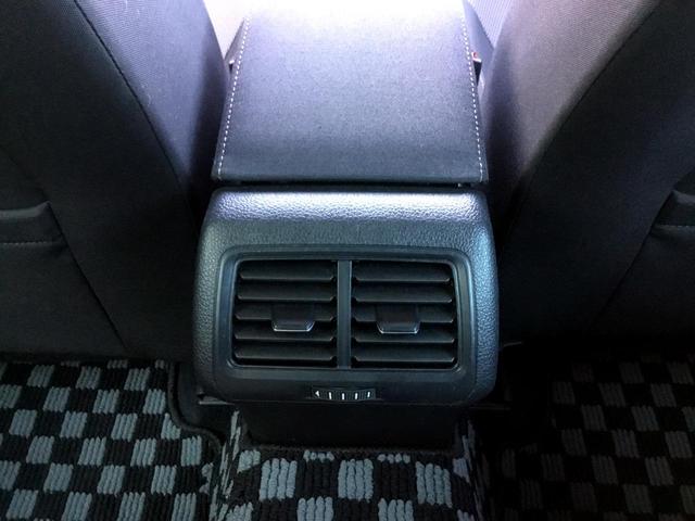 ゴルフ ＴＳＩコンフォートライン　テックエディション　ブルートゥース　フルセグ　ＬＥＤ　ＤＶＤ再生　Ｂカメラ　レーンキープ　ＥＴＣ車載器　アイドリングストップ　スマートキー　電動格納ミラー　ＵＳＢ　オートライト　オートクルーズコントロール　ナビＴＶ（24枚目）