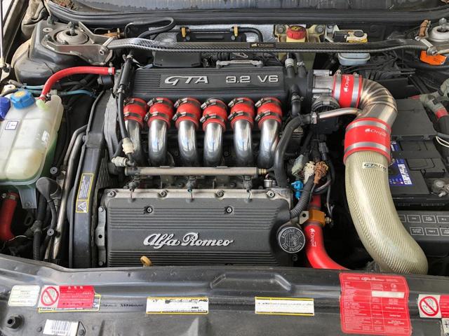 アルファ１５６ ＧＴＡ　３．２　Ｖ６　２４Ｖ　６ＭＴ　６速ＭＴ　イモラレザー　車高調　マフラー　等長フロントパイプ　マフラー　追加メーター　インテークパイプ　ドライブレコーダー　バックカメラ　ＨＩＤ　ルーフトリム張替え（26枚目）