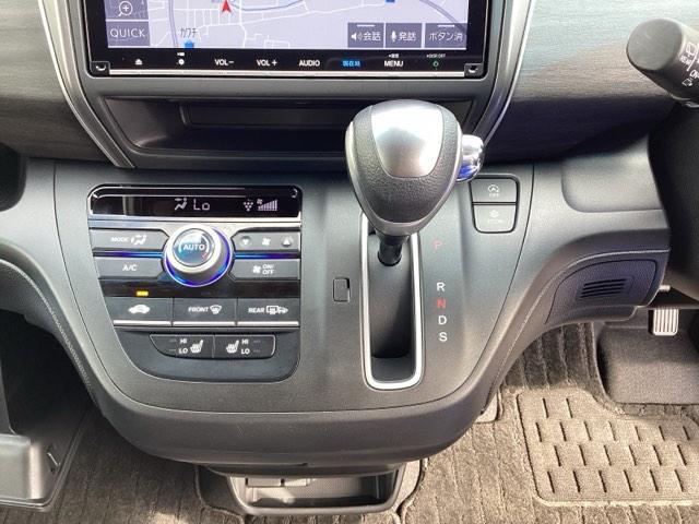 フリード+ G ドラレコ 衝突被害軽減システム 両側電動ドア LEDヘッドライト 横滑り防止機能 ETC車載器 フルセグテレビ オートエアコン DVD再生 シートヒーター スマートキー クルーズコントロール(11枚目)