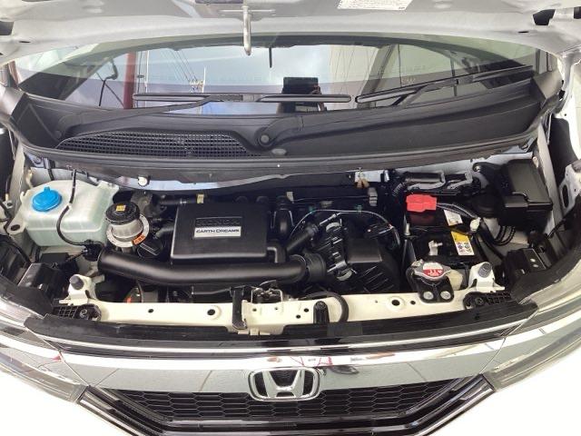 N-BOXカスタム G・Lホンダセンシング 地デジTV 整備記録簿 助手席エアバッグ キーレス アイドリングST セキュリティーアラーム スマ-トキ- リアカメラ ナビTV ETC 前車追従機能 サイドエアバッグ DVD(17枚目)