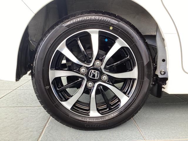 N-BOXカスタム G・Lホンダセンシング 地デジTV 整備記録簿 助手席エアバッグ キーレス アイドリングST セキュリティーアラーム スマ-トキ- リアカメラ ナビTV ETC 前車追従機能 サイドエアバッグ DVD(20枚目)