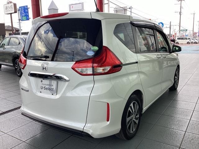 フリード＋ Ｇ・ホンダセンシング　プリクラッシュ　Ｂモニター　両側オートスライドドア　パワーウインド　サイドカーテンエアバック　スマートキー　両席エアバック　前席シートヒーター　ＰＳ　フルセグ　アイドリングＳ（8枚目）