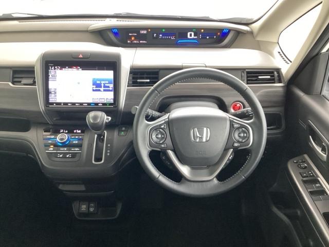 フリード＋ Ｇ・ホンダセンシング　プリクラッシュ　Ｂモニター　両側オートスライドドア　パワーウインド　サイドカーテンエアバック　スマートキー　両席エアバック　前席シートヒーター　ＰＳ　フルセグ　アイドリングＳ（15枚目）