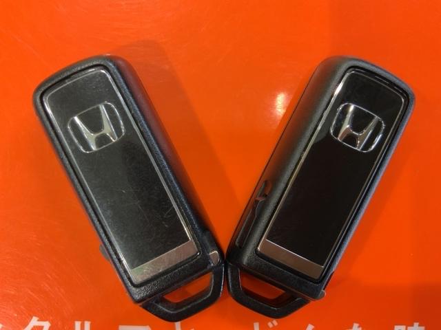 N-BOXカスタム Lターボスタイル+ブラック ターボエンジン スマ-トキ- エアバック 横滑り防止機能 ナビ&TV サイドカーテンエアバック USB接続 クルーズコントロール 助手席エアバッグ 地デジ LEDライト(35枚目)