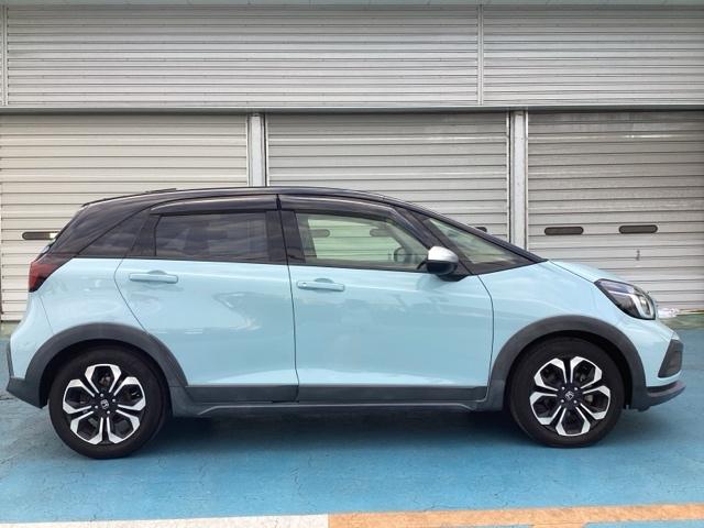 フィット クロスター パーキングセンサー 地デジ Bカメ スマートキ ナビTV Aストップ カーテンエアバッグ クルーズコントロール オートエアコン パワステ 記録簿 Dレコ LEDライト ETC VSA(4枚目)