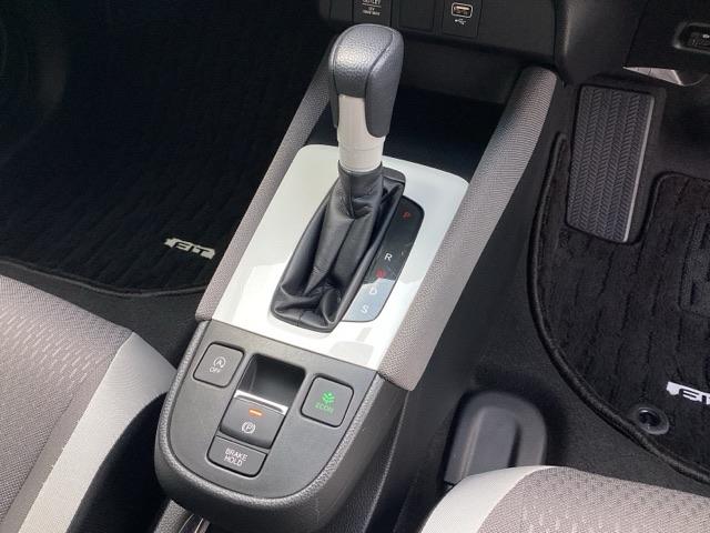 フィット クロスター パーキングセンサー 地デジ Bカメ スマートキ ナビTV Aストップ カーテンエアバッグ クルーズコントロール オートエアコン パワステ 記録簿 Dレコ LEDライト ETC VSA(11枚目)