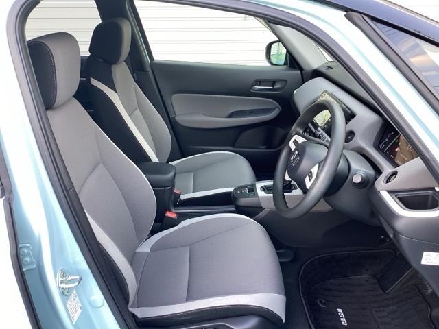 フィット クロスター パーキングセンサー 地デジ Bカメ スマートキ ナビTV Aストップ カーテンエアバッグ クルーズコントロール オートエアコン パワステ 記録簿 Dレコ LEDライト ETC VSA(13枚目)