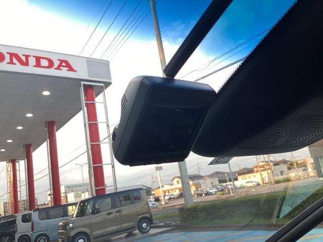 フィット クロスター パーキングセンサー 地デジ Bカメ スマートキ ナビTV Aストップ カーテンエアバッグ クルーズコントロール オートエアコン パワステ 記録簿 Dレコ LEDライト ETC VSA(22枚目)