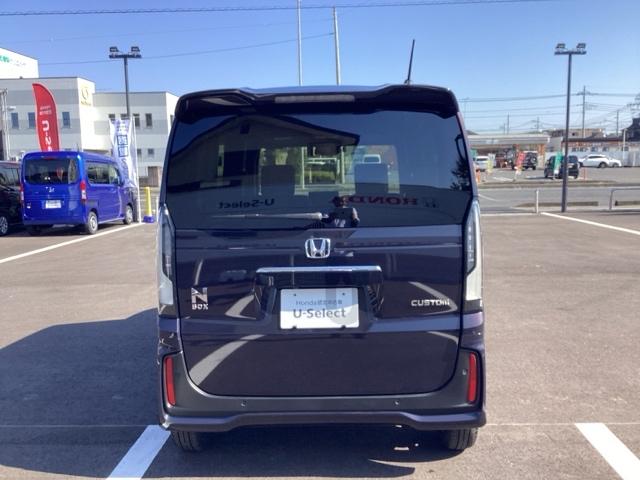 Ｎ－ＢＯＸカスタム ベースグレード　Ｗ電動ドア　ＣＭＢＳ　Ｄレコ　ベンチシート　オートエアコン　スマートキ　ＬＥＤ　盗難防止装置　クルコン　ＥＴＣ　バックカメラ　フルセグＴＶ　パワーステアリング　エアバッグ　ＥＳＣ（3枚目）