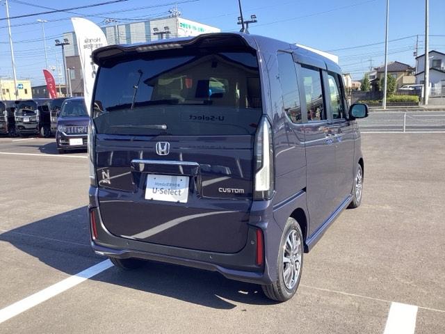 Ｎ－ＢＯＸカスタム ベースグレード　Ｗ電動ドア　ＣＭＢＳ　Ｄレコ　ベンチシート　オートエアコン　スマートキ　ＬＥＤ　盗難防止装置　クルコン　ＥＴＣ　バックカメラ　フルセグＴＶ　パワーステアリング　エアバッグ　ＥＳＣ（8枚目）