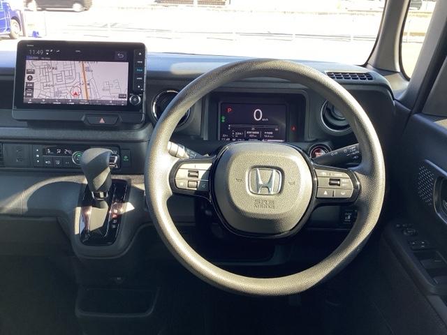 Ｎ－ＢＯＸカスタム ベースグレード　Ｗ電動ドア　ＣＭＢＳ　Ｄレコ　ベンチシート　オートエアコン　スマートキ　ＬＥＤ　盗難防止装置　クルコン　ＥＴＣ　バックカメラ　フルセグＴＶ　パワーステアリング　エアバッグ　ＥＳＣ（15枚目）