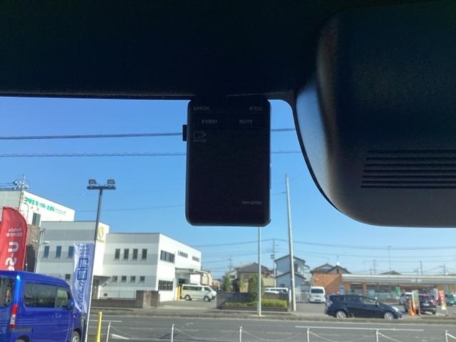 Ｎ－ＢＯＸカスタム ベースグレード　Ｗ電動ドア　ＣＭＢＳ　Ｄレコ　ベンチシート　オートエアコン　スマートキ　ＬＥＤ　盗難防止装置　クルコン　ＥＴＣ　バックカメラ　フルセグＴＶ　パワーステアリング　エアバッグ　ＥＳＣ（25枚目）