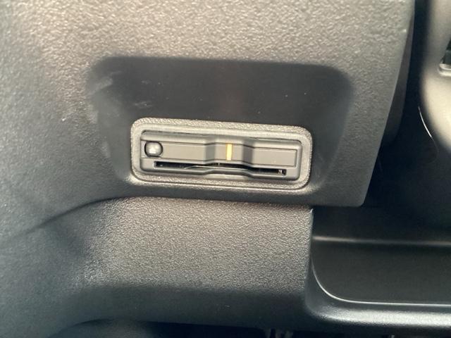 Ｎ－ＢＯＸカスタム ベースグレード　Ｗ電動ドア　ＣＭＢＳ　Ｄレコ　ベンチシート　オートエアコン　スマートキ　ＬＥＤ　盗難防止装置　クルコン　ＥＴＣ　バックカメラ　フルセグＴＶ　パワーステアリング　エアバッグ　ＥＳＣ（26枚目）