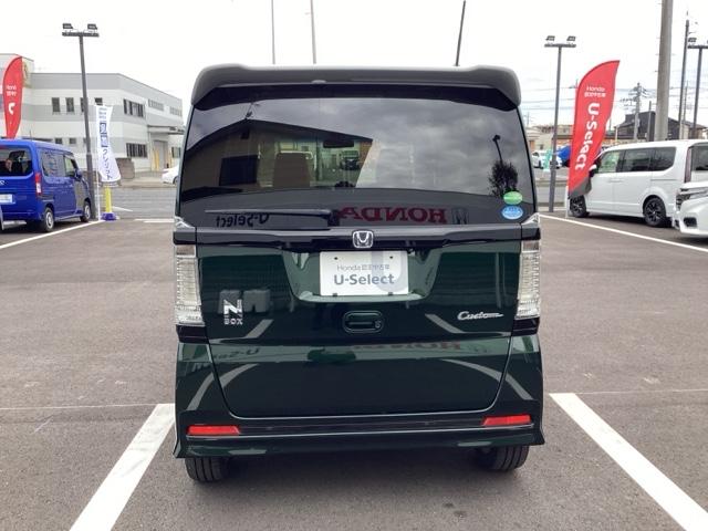 N-BOXカスタム 2トーンカラースタイルG・ターボLパッケージ キーレスエントリー パワーステアリング ナビTV パワーウィンドウ エアコン スマートキー ETC車載器 クルーズコントロール アイドリングストップ(3枚目)