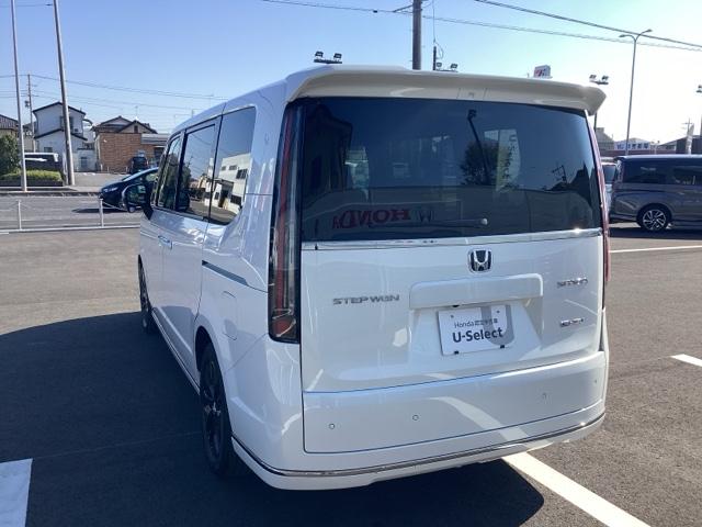 ステップワゴン e:HEVスパーダ デュアルエアコン フルオートエアコン ESC シートヒータ オートライト キーフリー LEDヘッドランプ イモビ ABS リアカメラ スマートキ クルーズコントロール ECOモード(9枚目)