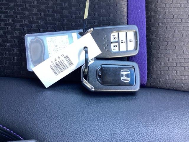 ステップワゴンスパーダ e:HEVスパーダG・EXホンダセンシング エアバック 地デジ クルコン サイドエアバッグ シ-トヒ-タ- 衝突軽減システム スマキー LEDランプ ABS キーレス フルオートエアコン ETC(26枚目)