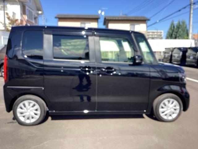 N-BOX ベースグレード 衝突軽減システム スマートキ- カーテンエアバック イモビライザー ECOモード 横滑り防止 オートクルーズ LEDヘッドライト キーフリー 地デジ パワーステアリング オートエアコン(4枚目)