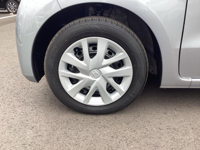 N-BOX L 衝突回避支援ブレーキ ドラレコ付 PW パワステ Sヒーター スマ-トキ- Bカメ 地デジTV ナビ&TV サイドエアバック 横滑り防止 ETC車載器 整備記録簿 LEDライト エアコン付き(19枚目)