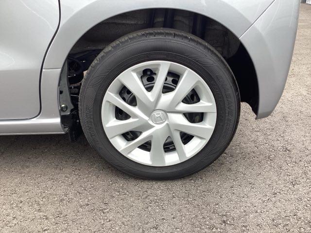 N-BOX L 衝突回避支援ブレーキ ドラレコ付 PW パワステ Sヒーター スマ-トキ- Bカメ 地デジTV ナビ&TV サイドエアバック 横滑り防止 ETC車載器 整備記録簿 LEDライト エアコン付き(20枚目)