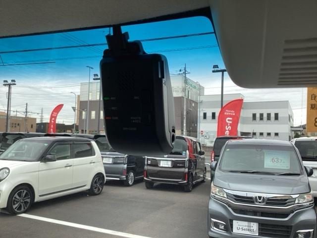 N-BOX L 衝突回避支援ブレーキ ドラレコ付 PW パワステ Sヒーター スマ-トキ- Bカメ 地デジTV ナビ&TV サイドエアバック 横滑り防止 ETC車載器 整備記録簿 LEDライト エアコン付き(29枚目)