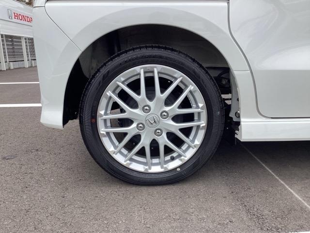 N-BOXカスタム Lターボ 地デジチューナー 衝突軽減ブレーキサポート LEDヘッドライ アイドリングS ターボエンジン PS カーテンエアバック シートヒータ エアバック スマートキープッシュスタート AAC ABS(20枚目)