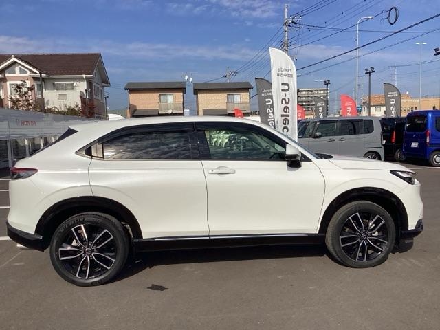 ヴェゼル e:HEVZ 衝突回避支援ブレーキ機能 パノラミックビューモニター スマキ Pトランク フルオートエアコン Dレコ エアバッグ 両席エアバック Rカメ パワーウィンドウ LEDランプ ソナー ABS(4枚目)