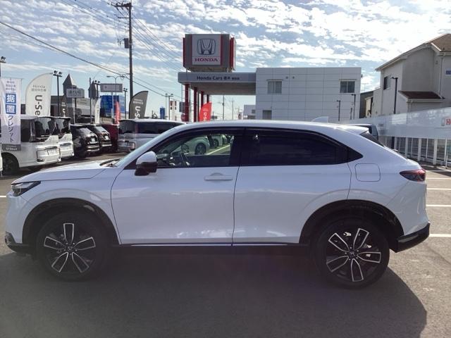 ヴェゼル e:HEVZ 衝突回避支援ブレーキ機能 パノラミックビューモニター スマキ Pトランク フルオートエアコン Dレコ エアバッグ 両席エアバック Rカメ パワーウィンドウ LEDランプ ソナー ABS(5枚目)