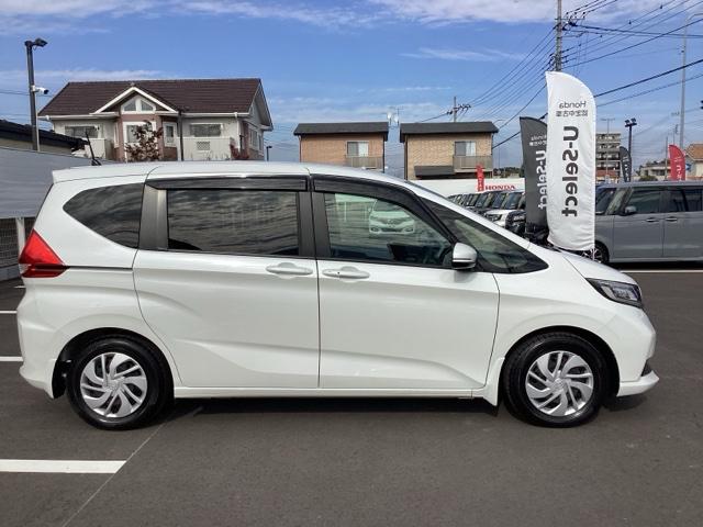 フリード G・ホンダセンシング Fセグ 追突被害軽減ブレーキ iストップ Wエアバッグ パワーウィンドウ アクティブクルーズコントロール スマートキ カーテンエアバッグ カラーバックモニター 整備点検記録簿(4枚目)