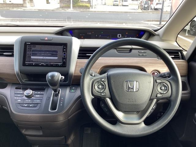 フリード G・ホンダセンシング Fセグ 追突被害軽減ブレーキ iストップ Wエアバッグ パワーウィンドウ アクティブクルーズコントロール スマートキ カーテンエアバッグ カラーバックモニター 整備点検記録簿(15枚目)