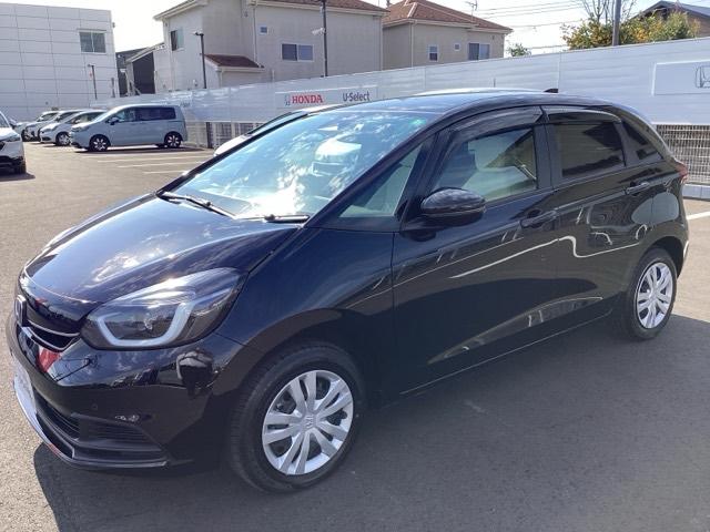 フィット e:HEVホーム 前後誤発進抑制機能 クリソナ 助手席エアバッグ 運転席エアバッグ アイドリングストップ LEDライト バックカメラ ABS サイドエアバッグ オートクルーズコントロール フルセグTV(7枚目)