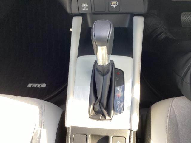 フィット e:HEVホーム 前後誤発進抑制機能 クリソナ 助手席エアバッグ 運転席エアバッグ アイドリングストップ LEDライト バックカメラ ABS サイドエアバッグ オートクルーズコントロール フルセグTV(12枚目)